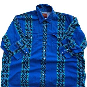 Rustler Blue and Black Patterned Casual Button Down Shirt